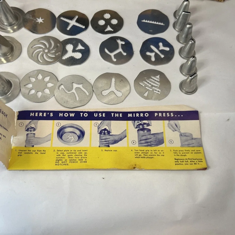 Vintage Mirro Cooky Press Cookie Pastry Press Decorator Set Copper Booklet Read